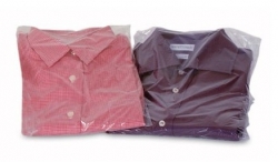 Pochette plastique pour pulls ou chemises pliés 30 x 45 cm 